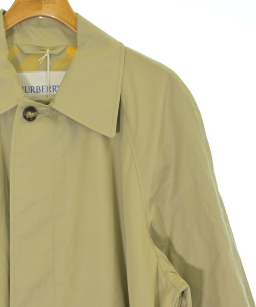 BURBERRY 支撐領外套