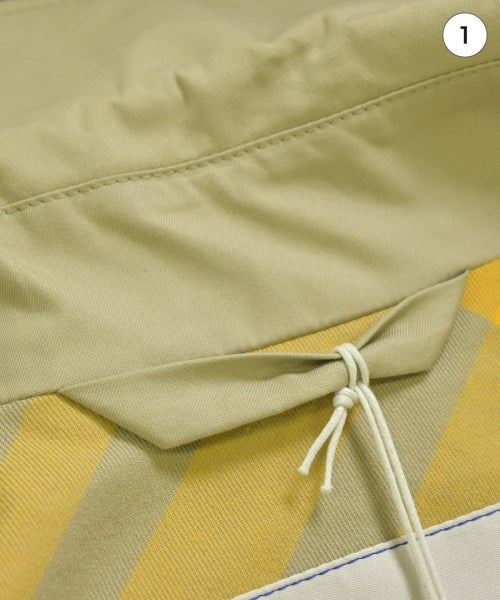 BURBERRY 支撐領外套