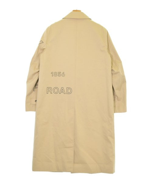 BURBERRY 支撐領外套