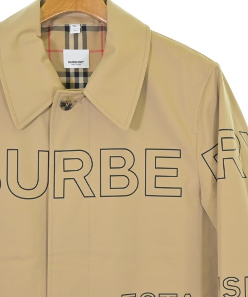 BURBERRY 支撐領外套