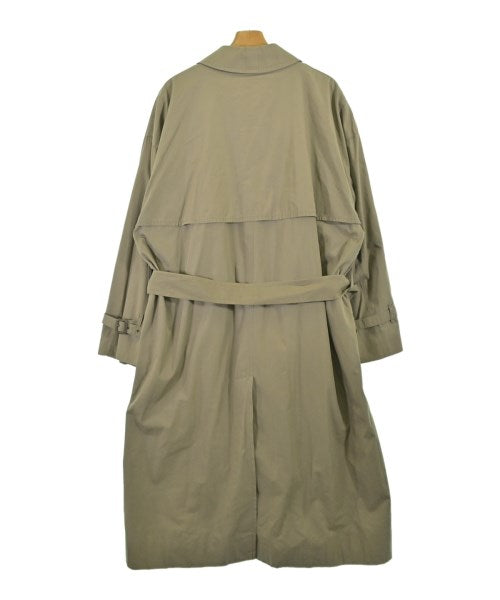 BURBERRY 支撐領外套
