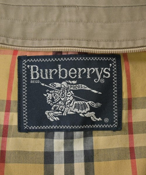 BURBERRY 支撐領外套