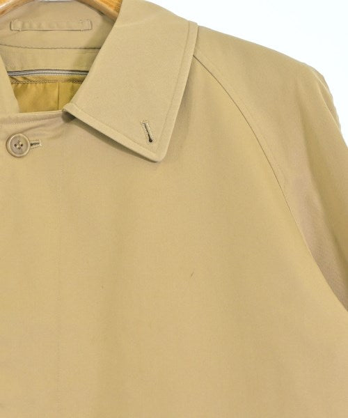 BURBERRY 支撐領外套
