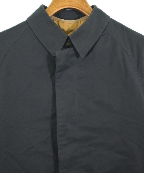 BURBERRY 支撐領外套