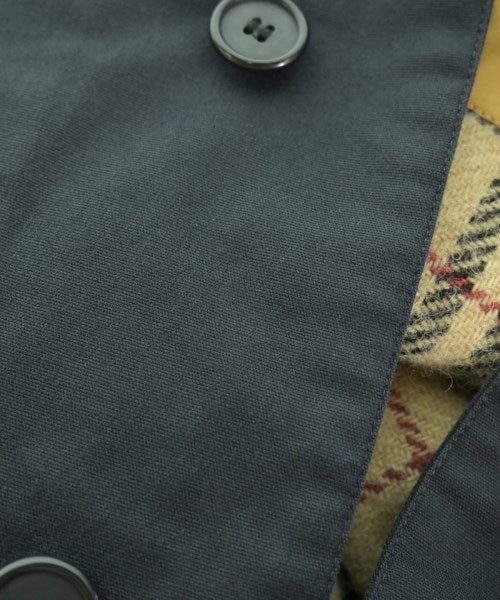 BURBERRY 支撐領外套