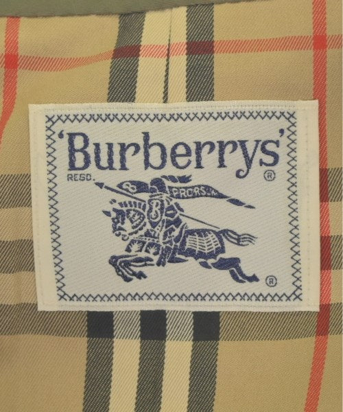 BURBERRY 支撐領外套