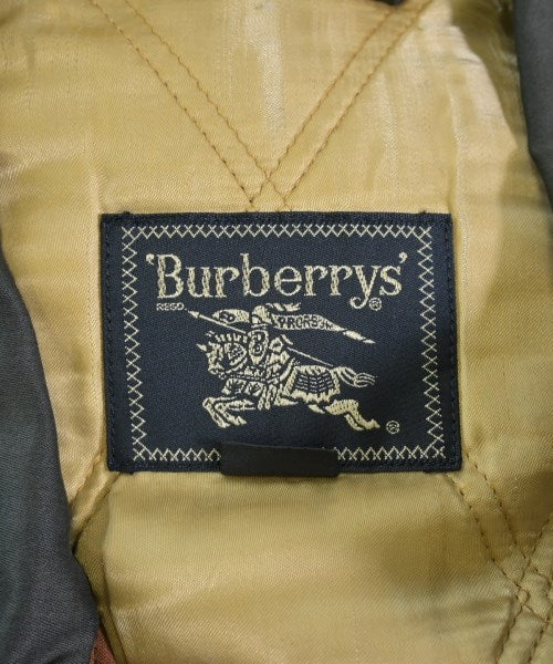 BURBERRY 支撐領外套