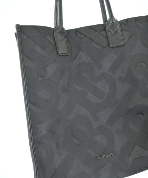 BURBERRY 肩背包