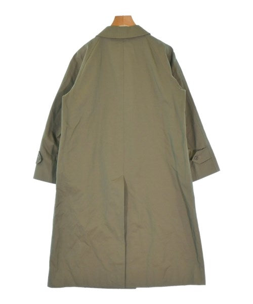 BURBERRY 支撐領外套