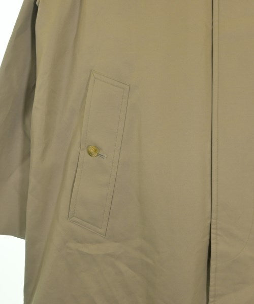 BURBERRY 支撐領外套