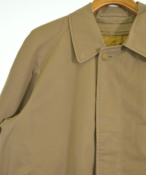 BURBERRY 支撐領外套