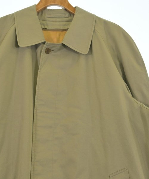 BURBERRY 支撐領外套