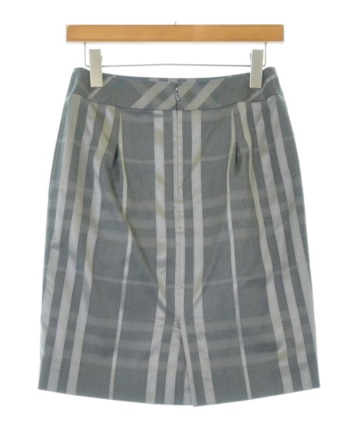 BURBERRY 膝上裙