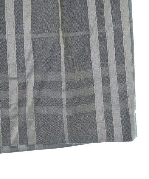 BURBERRY 膝上裙