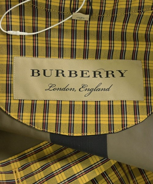 BURBERRY 支撐領外套