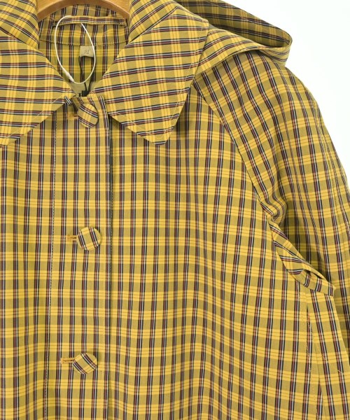 BURBERRY 支撐領外套