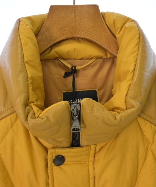 EMMETI 羽絨夾克/背心