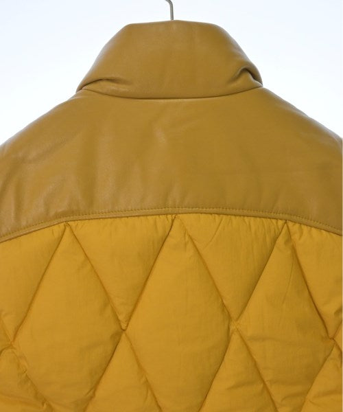 EMMETI 羽絨夾克/背心