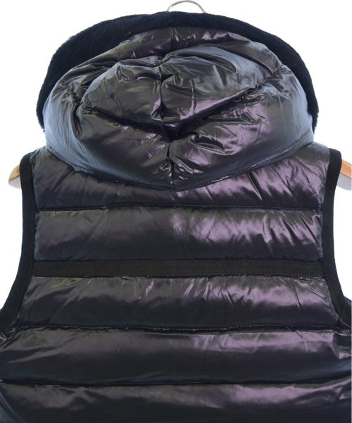 EMMETI 羽絨夾克/背心