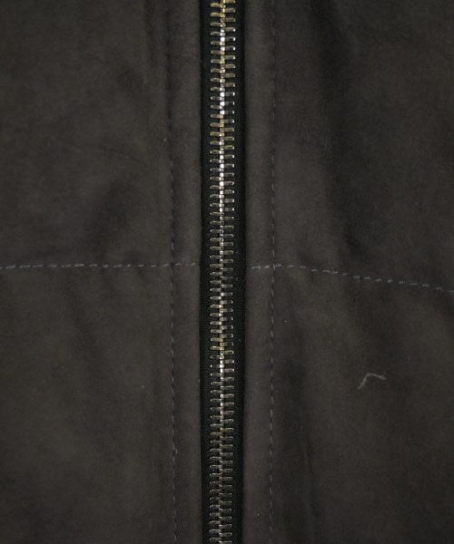 EMMETI 羽絨夾克/背心