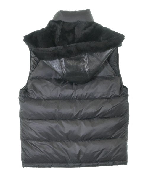 EMMETI 羽絨夾克/背心