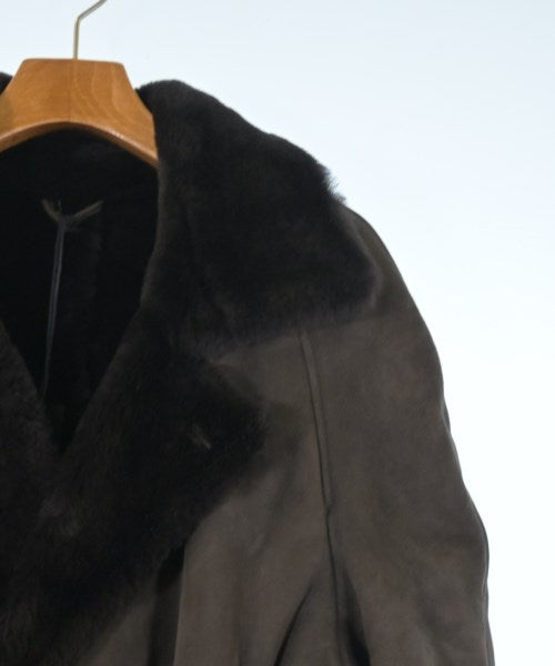 EMMETI 羊毛皮外套