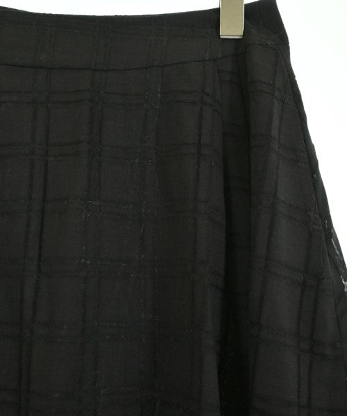 Kiton 膝上裙