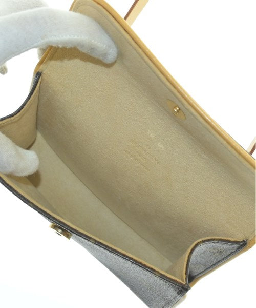 LOUIS VUITTON 肩背包