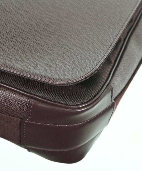 LOUIS VUITTON 肩背包