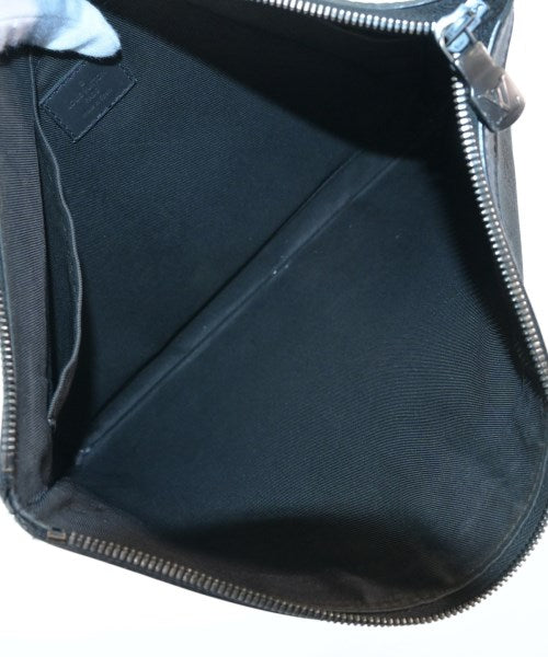 LOUIS VUITTON 手拿包