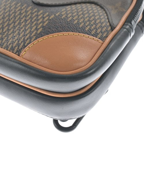 LOUIS VUITTON 肩背包