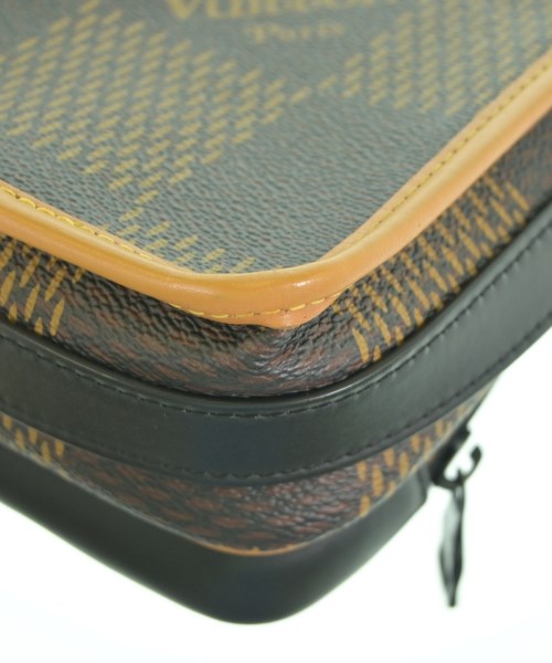 LOUIS VUITTON 肩背包