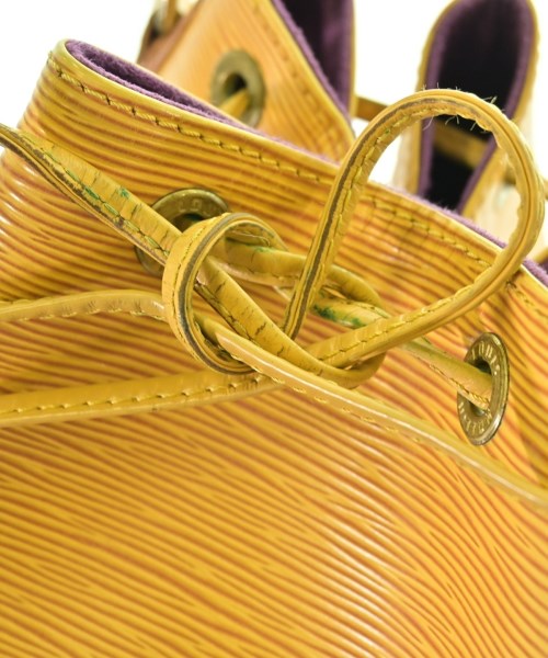 LOUIS VUITTON 肩背包