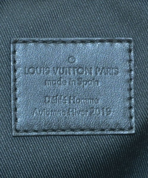 LOUIS VUITTON 肩背包