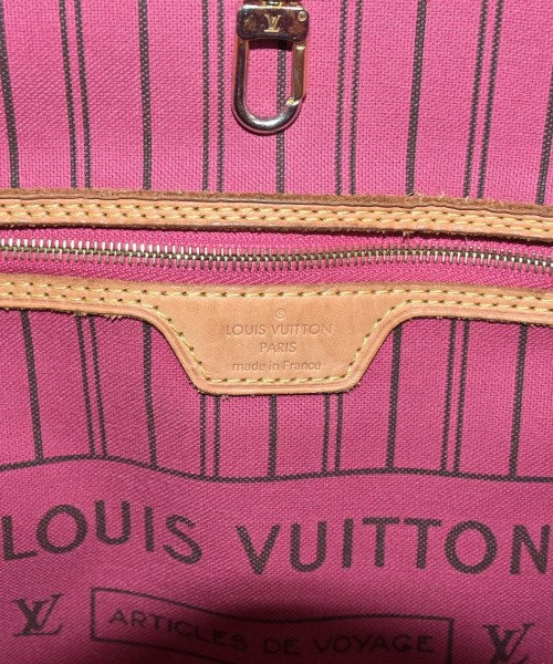 LOUIS VUITTON 肩背包