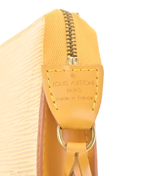 LOUIS VUITTON 小袋