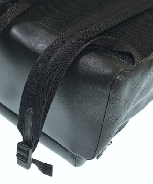 LOUIS VUITTON 背包