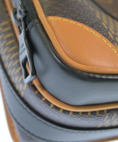 LOUIS VUITTON 肩背包