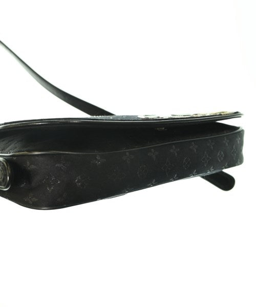 LOUIS VUITTON 肩背包