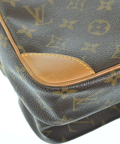 LOUIS VUITTON 肩背包