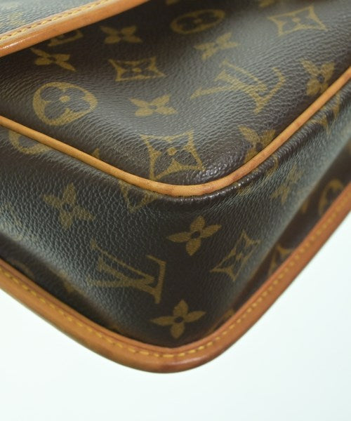 LOUIS VUITTON 肩背包
