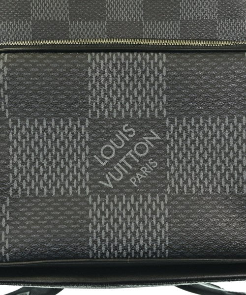 LOUIS VUITTON 背包