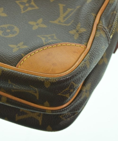 LOUIS VUITTON 肩背包