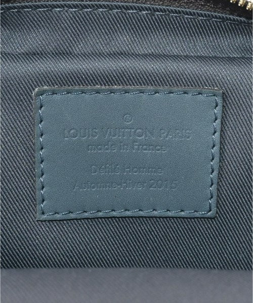 LOUIS VUITTON 肩背包