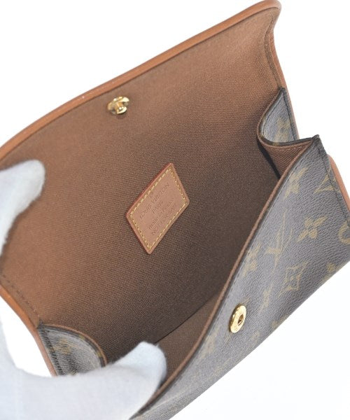 LOUIS VUITTON 肩背包