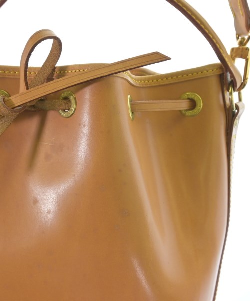 LOUIS VUITTON 肩背包