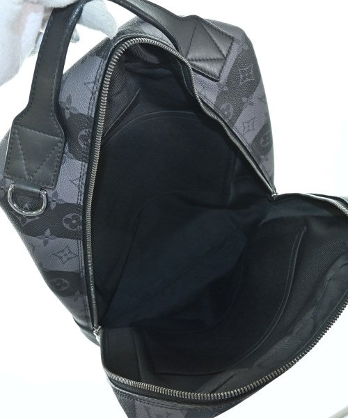 LOUIS VUITTON 背包