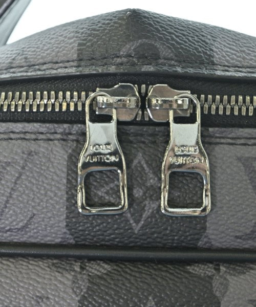 LOUIS VUITTON 背包