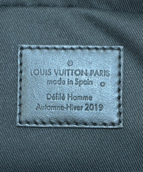 LOUIS VUITTON 肩背包
