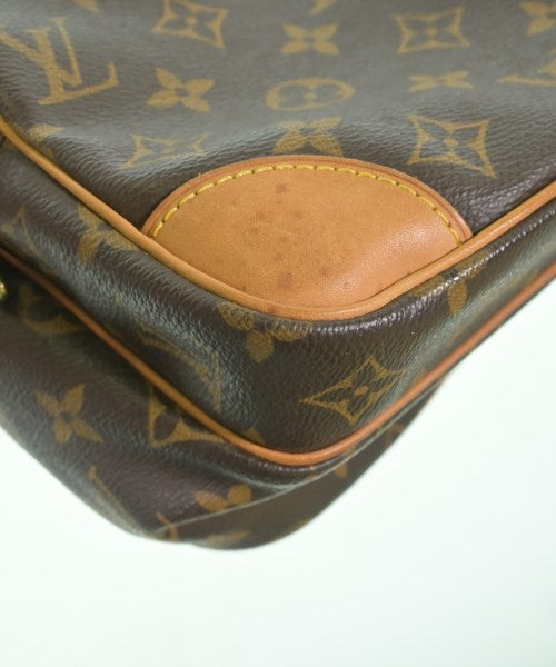 LOUIS VUITTON 肩背包